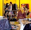 Магазины одежды и обуви в Дубовском